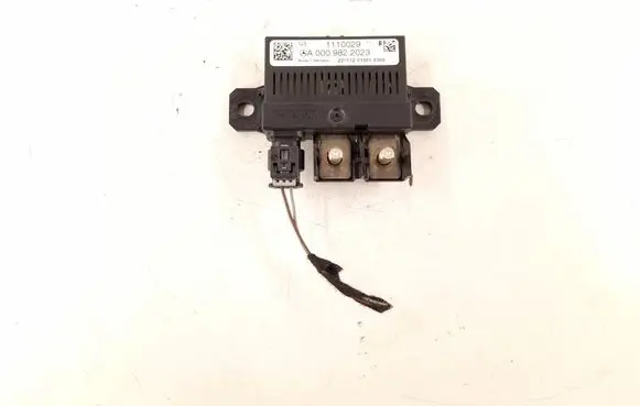 Mercedes-Benz E W212 Battery control module 0009822023 A0009822023