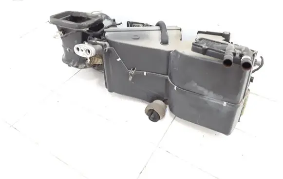 Volkswagen PASSAT B5 Interior heater climate box assembly 