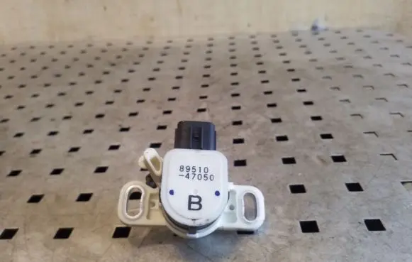 Lexus CT 200H Brake pedal sensor switch 8951047050