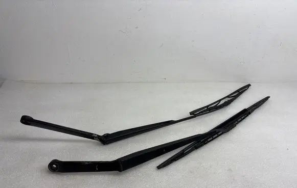 Nissan X-Trail T30 Headlight wiper blade set B46LD