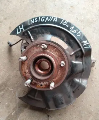 Opel Insignia B Front wheel hub 23384197
