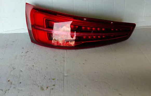 Audi Q3 8U Rear/tail lights 8U0945093N