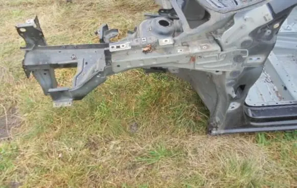 Citroen C4 II Front quarter panel 