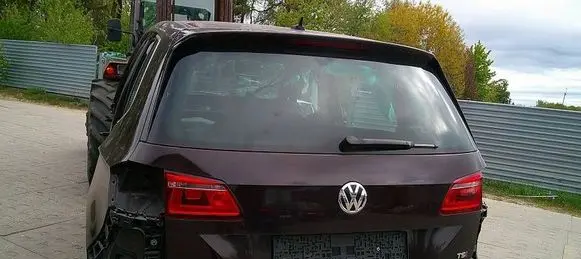 Volkswagen Golf Sportsvan Truck tailgate 0000