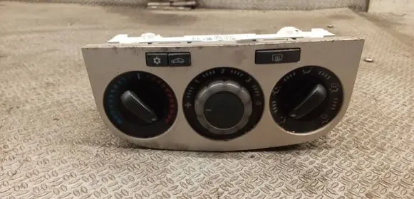 Opel Corsa D Climate control unit 466119570