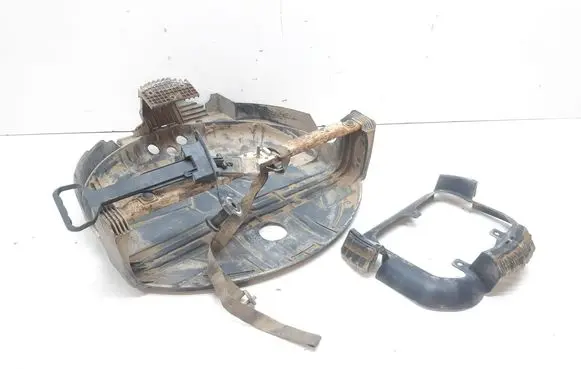 BMW X3 E83 Spare wheel mounting bracket 3428665 51713428665 3402101