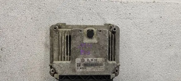 Volkswagen Golf VI Engine control unit/module 03L906018 03L907309R 0281016309
