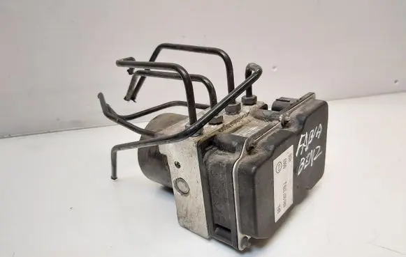 Skoda Fabia Mk2 (5J) ABS Pump 6R0907379J 6R0614117F