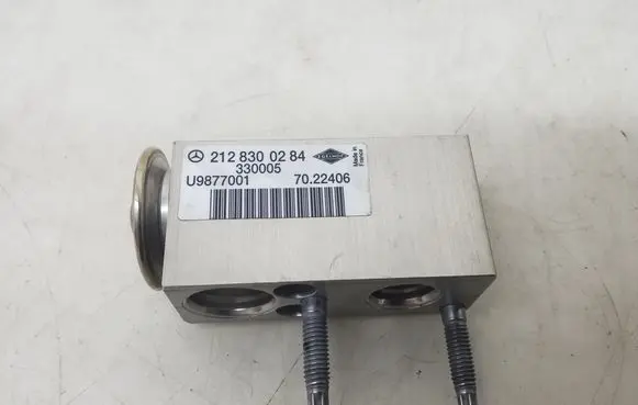 Mercedes-Benz E W212 Valve A2128300284