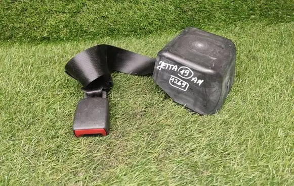 Volkswagen Jetta USA Middle seatbelt (rear) 17A857740 17A857807A