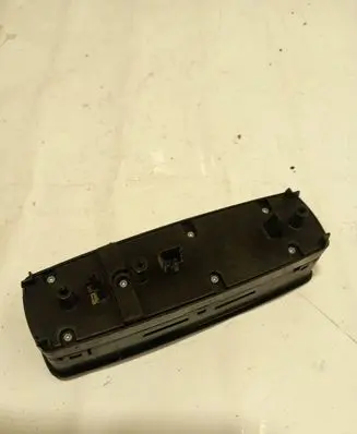 Mercedes-Benz A W169 Electric window control switch A1698206410 03728250