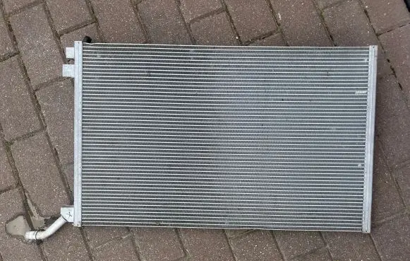 Land Rover Range Rover Velar Optional radiator GX738K230BB