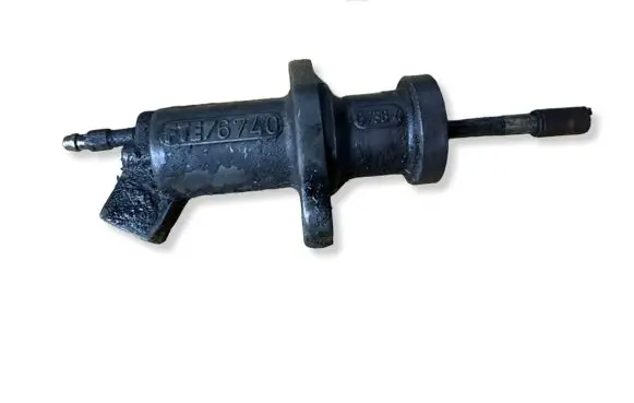BMW 3 E46 Clutch slave cylinder 6740
