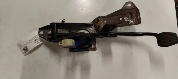 Ford Focus Brake pedal 4M512467AN
