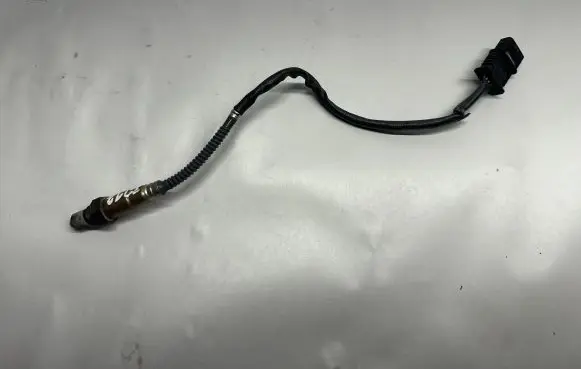 BMW 2 F22 F23 Lambda probe sensor 7596908 0258027015
