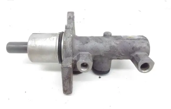 Opel Vivaro Master brake cylinder 2643