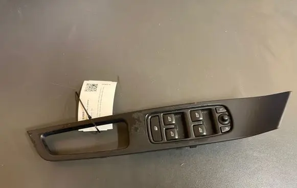 Volvo V60 Electric window control switch 31334345