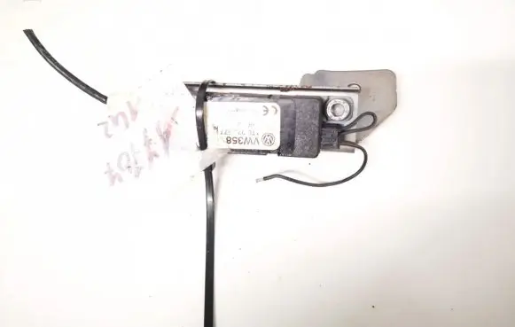 Antenna control unit