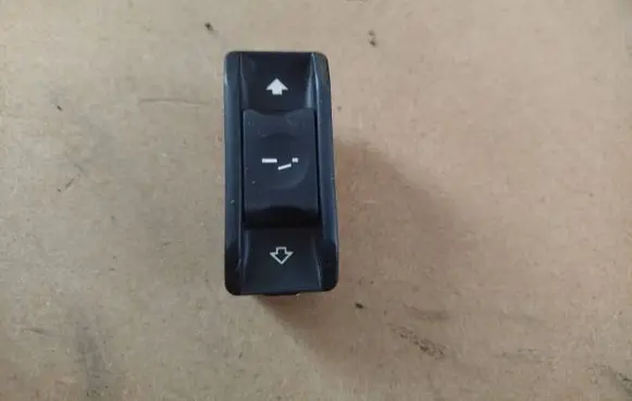 BMW 3 E36 Sunroof switch 6907288 61316907288