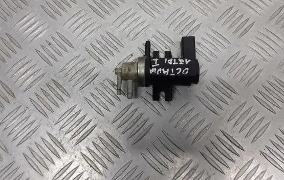 Skoda Octavia Mk1 (1U) Valve vacuum 