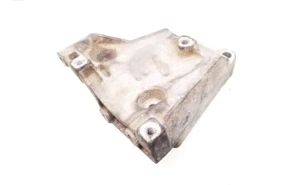 Opel Astra G Engine mounting bracket 90530548