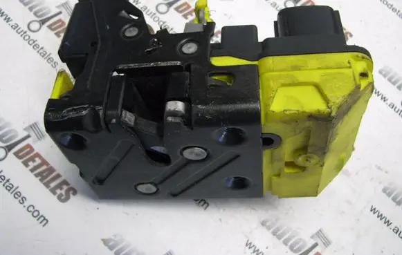 Volvo S60 Front door lock