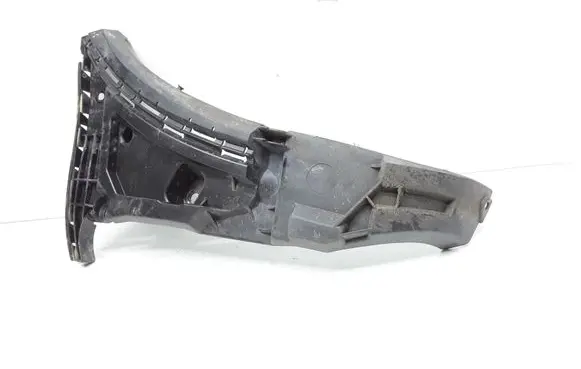 Volvo XC90 Front bumper mounting bracket 30698128