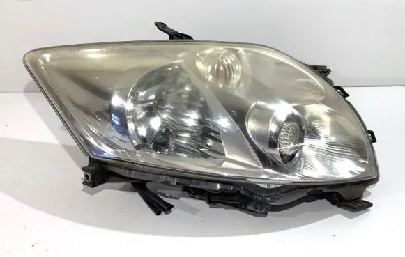 Toyota Auris 150 Headlight/headlamp 