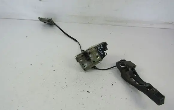 Citroen C3 Front door lock 