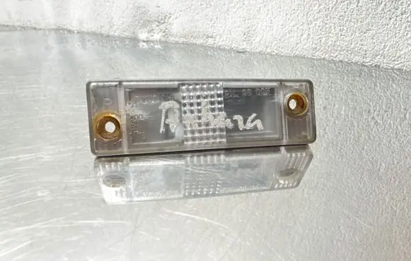 Opel Antara Front fender indicator light E130178