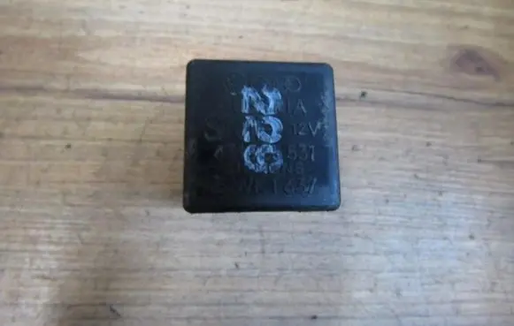 Audi A4 S4 B5 8D Other relay 431955531 5wk1637