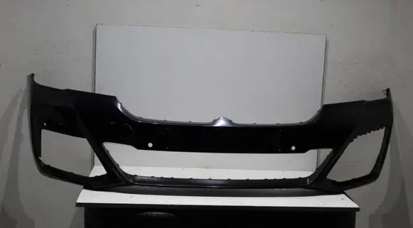 BMW 5 G30 G31 Front bumper 8098644 5111