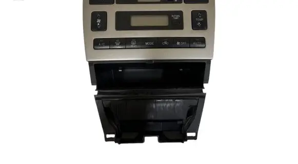 Toyota Corolla Verso E110 Climate control unit 5593013060