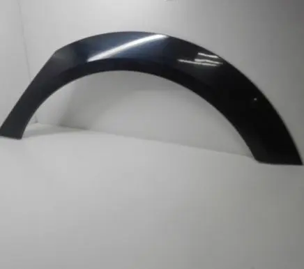 Rear fender molding trim
