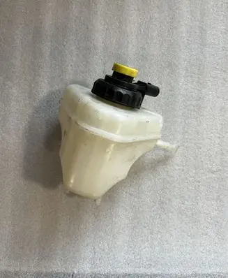 Audi Q7 4L Brake fluid reservoir 03350887631