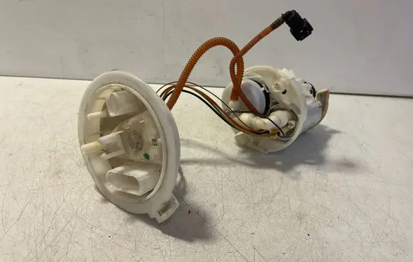 Audi Q7 4M In-tank fuel pump 4M0919087F