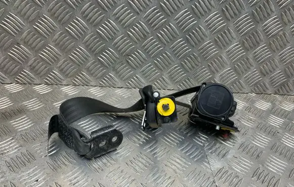 Volvo V70 Third row seat belt 30676734