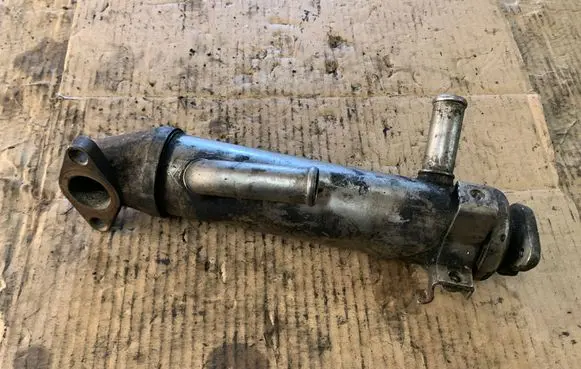 Ford Mondeo Mk III EGR valve cooler 2S7Q9F464AA 832214A