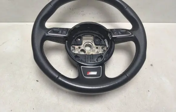 Audi Q3 8U Steering wheel 8U0419091R