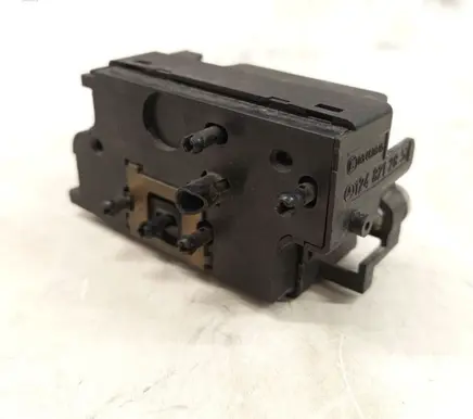 Mercedes-Benz E W124 Seat control module 1248212851 A1248212851