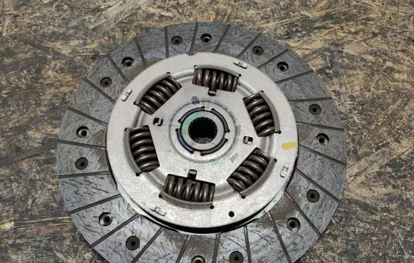 Jeep Compass Clutch pressure plate 55284792