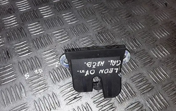 Tailgate/trunk/boot lock/catch/latch