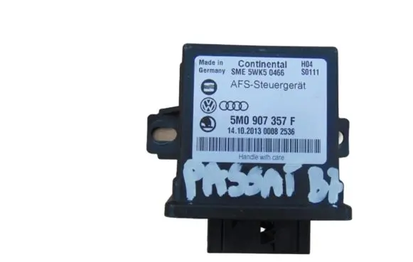 Volkswagen PASSAT B7 Light module LCM 5M0907357F