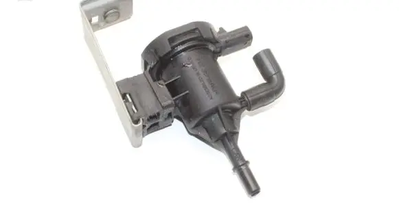 Mercedes-Benz A W176 Engine mount vacuum valve A0014760532