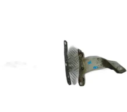 Seat Exeo (3R) Fender mounting bracket