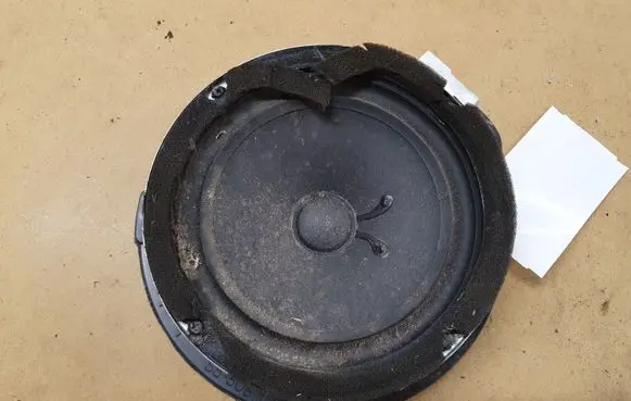 Hyundai Santa Fe Panel speaker 963002B000