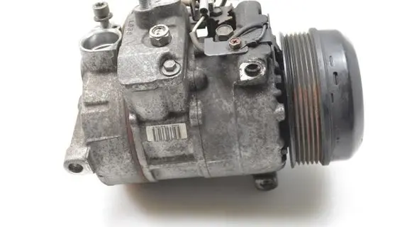 Mercedes-Benz E W212 Air conditioning (A/C) compressor (pump) A0008302700