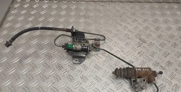 Toyota Avensis T270 Clutch slave cylinder 3149005010