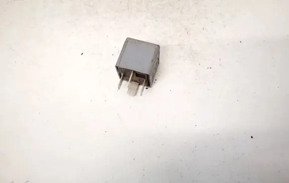 Audi A6 S6 C5 4B Other relay 8d0951253a