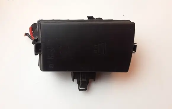 Volkswagen Golf VII Fuse module 5Q0907361